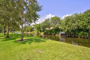 353 NW 36th Ave, Deerfield Beach, FL 33442 - Photo 21