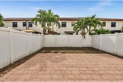 3320 W 90th Street, Hialeah, FL 33018 - Photo 19