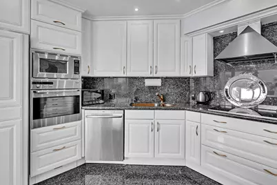 3320 W 90th Street, Hialeah, FL 33018 - Photo 9
