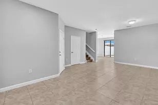 3320 W 90th St, Hialeah, FL 33018 - Photo 11