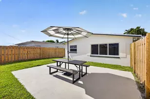 665 W 7th St, Riviera Beach, FL 33404 - Photo 45