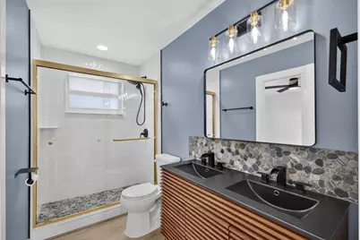 665 W 7th Street, Riviera Beach, FL 33404 - Photo 33