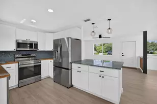 665 W 7th St, Riviera Beach, FL 33404 - Photo 19