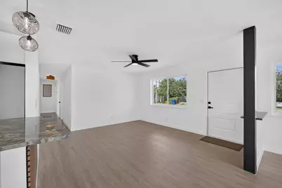 665 W 7th Street, Riviera Beach, FL 33404 - Photo 9