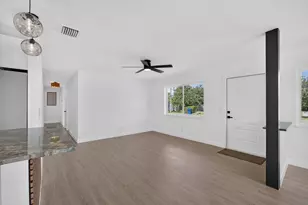 665 W 7th St, Riviera Beach, FL 33404 - Photo 9