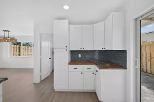665 W 7th St, Riviera Beach, FL 33404 - Photo 17
