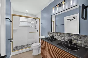 665 W 7th St, Riviera Beach, FL 33404 - Photo 37