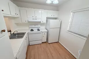 9230 Lagoon Pl, Davie, FL 33324 - Photo 3