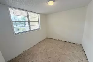 9230 Lagoon Pl, Davie, FL 33324 - Photo 11