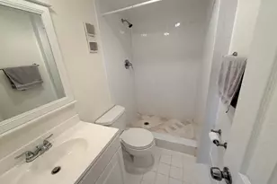 9230 Lagoon Pl, Davie, FL 33324 - Photo 9