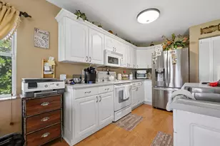 6205 Lansdowne Cir, Boynton Beach, FL 33472 - Photo 9