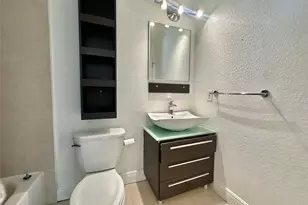 660 NE 11th Ave, Fort Lauderdale, FL 33304 - Photo 11
