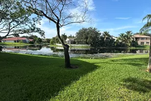 450 W Palm Cir Circle W, Pembroke Pines, FL 33025 - Photo 17
