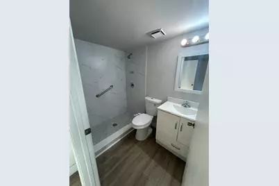 450 W Palm Cir Circle W #103, Pembroke Pines, FL 33025 - Photo 13