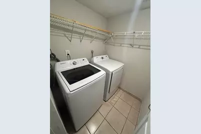 450 W Palm Cir Circle W #103, Pembroke Pines, FL 33025 - Photo 5