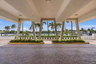4747 Collins Ave, Miami Beach, FL 33140 - Photo 23