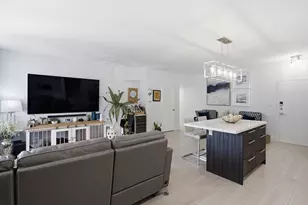 4747 Collins Ave, Miami Beach, FL 33140 - Photo 15