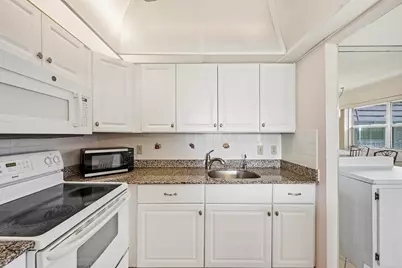 383 Saxony Lane #H, Delray Beach, FL 33446 - Photo 11