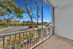 180 Cypress Club Dr, Pompano Beach, FL 33060 - Photo 37