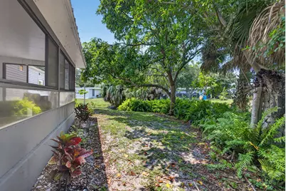 170 Maple Avenue W, Palm Beach Gardens, FL 33410 - Photo 45