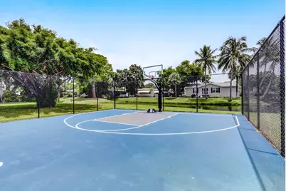 170 Maple Avenue W, Palm Beach Gardens, FL 33410 - Photo 55