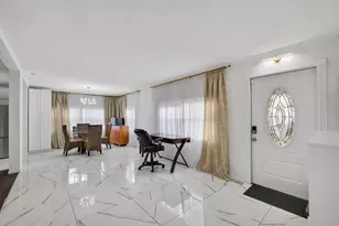 170 Maple Ave W, Palm Beach Gardens, FL 33410 - Photo 11
