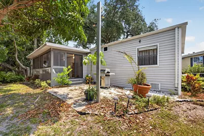 170 Maple Avenue W, Palm Beach Gardens, FL 33410 - Photo 43