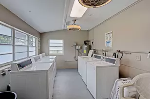 170 Maple Ave W, Palm Beach Gardens, FL 33410 - Photo 53