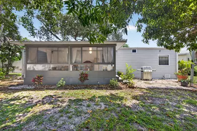 170 Maple Avenue W, Palm Beach Gardens, FL 33410 - Photo 49