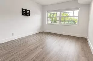 3930 Oaks Clubhouse Dr, Pompano Beach, FL 33069 - Photo 15