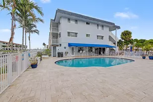 111 Doolen Ct, North Palm Beach, FL 33408 - Photo 13