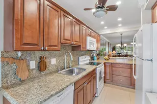 1041 Orange Terrace, Delray Beach, FL 33445 - Photo 5