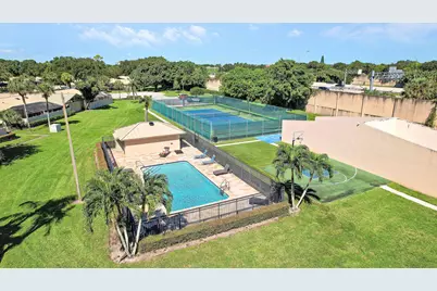 5385 Eagle Lake Drive, Palm Beach Gardens, FL 33418 - Photo 13