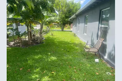 5706 NW 68th Terrace, Tamarac, FL 33321 - Photo 7