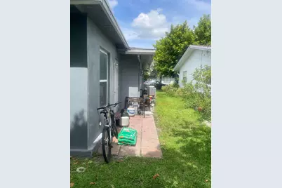 5706 NW 68th Terrace, Tamarac, FL 33321 - Photo 25