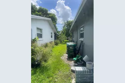 5706 NW 68th Terrace, Tamarac, FL 33321 - Photo 5
