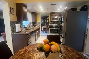 5706 NW 68th Terrace, Tamarac, FL 33321 - Photo 9