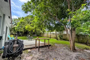 1719 15th Ave N, Lake Worth Beach, FL 33460 - Photo 43