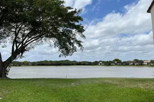 315 Palmwood Pl, Boca Raton, FL 33431 - Photo 17