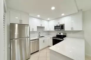 418 Pine Glen Ln, Greenacres, FL 33463 - Photo 11