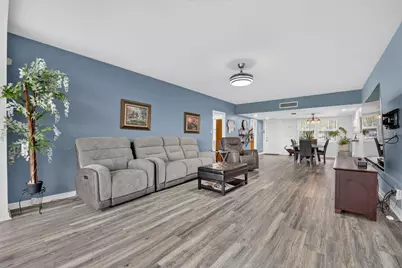 3960 Oaks Clubhouse #110, Pompano Beach, FL 33069 - Photo 13
