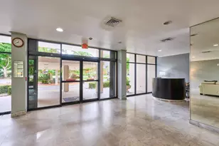 2425 Presidential Way, West Palm Beach, FL 33401 - Photo 35