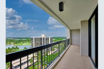 2425 Presidential Way #1405, West Palm Beach, FL 33401 - Photo 21