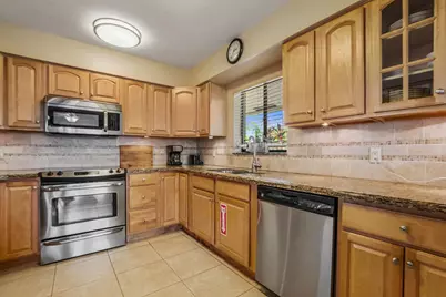 4850 NE 25th Avenue #West, Fort Lauderdale, FL 33308 - Photo 11