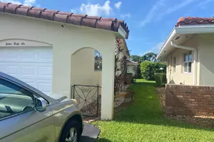 1246 NW 45th St, Deerfield Beach, FL 33064 - Photo 3