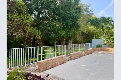 198 Hampton Circle, Jupiter, FL 33458 - Photo 9