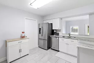 580 SW Duval Ave, Port Saint Lucie, FL 34983 - Photo 9