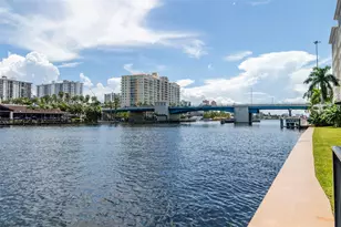 2881 NE 32nd St, Fort Lauderdale, FL 33306 - Photo 41
