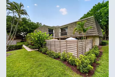1519 15th Terrace, Palm Beach Gardens, FL 33418 - Photo 3