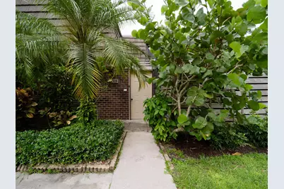 1519 15th Terrace, Palm Beach Gardens, FL 33418 - Photo 3